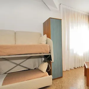 Hotel Venus Price