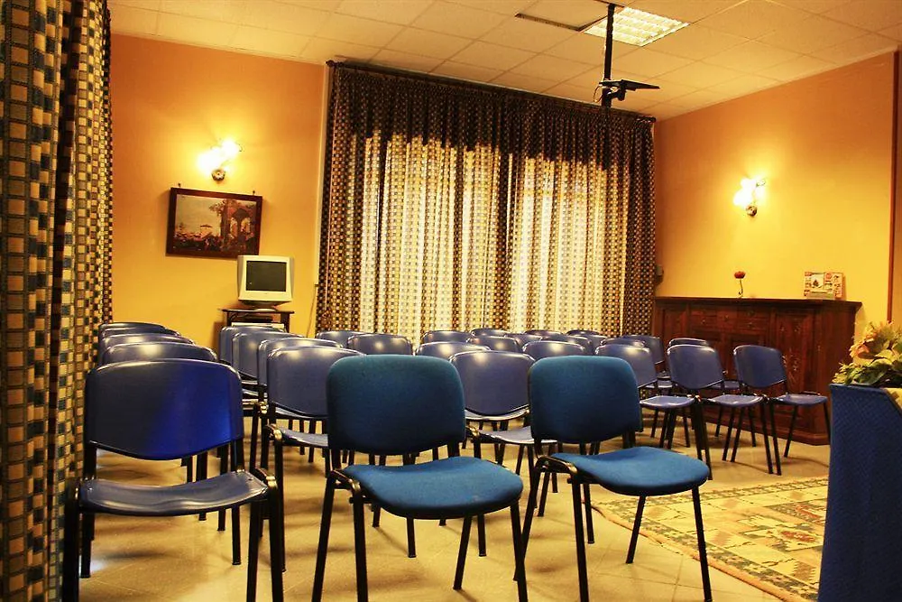 מזרה דל ואלו Greta Rooms Hotel 3*, מזרה דל ואלו